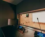 Interpreter's cabin - Rockfon Mono Acoustic ceiling