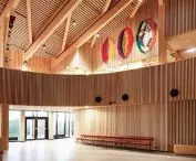 The space, designed for shared use, aims to integrate different social groups and enable collaboration in education and culture