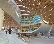 wnętrza centralnego dworca kolejowego (1999–2015), Arnhem, Holandia
