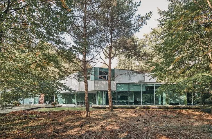 House of Möbius (1993-1998), Het Gooi, Netherlands
