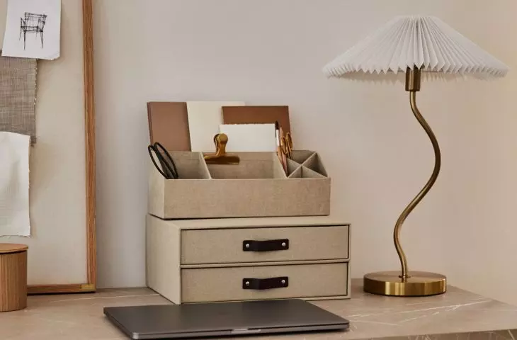 A stone tabletop and a dowdy chair will create an interesting contrast