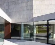 Loop house - view of the inner courtyard