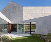 Loop house - view of the inner courtyard