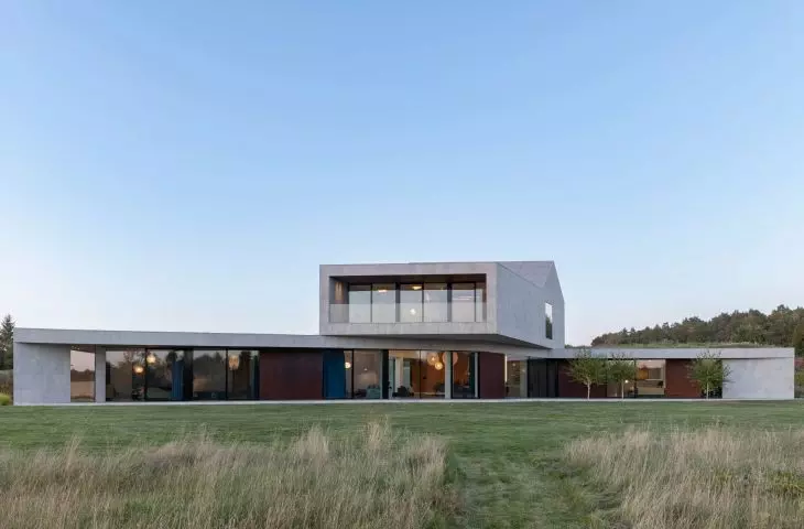 Loop house - view at dawn