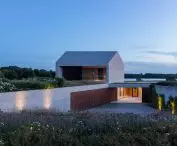 Loop house - view from the street at dusk