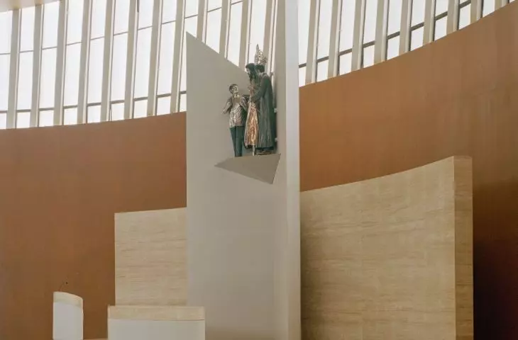 Sanctuary de La Salle