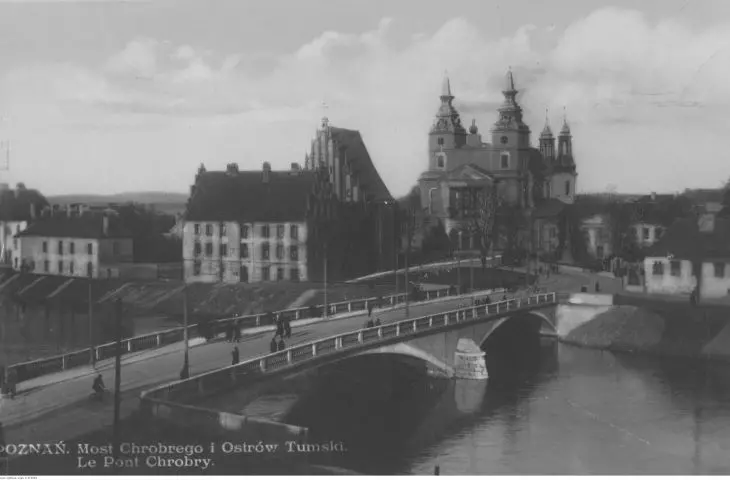 Chrobry Bridge in Poznan in the interwar period