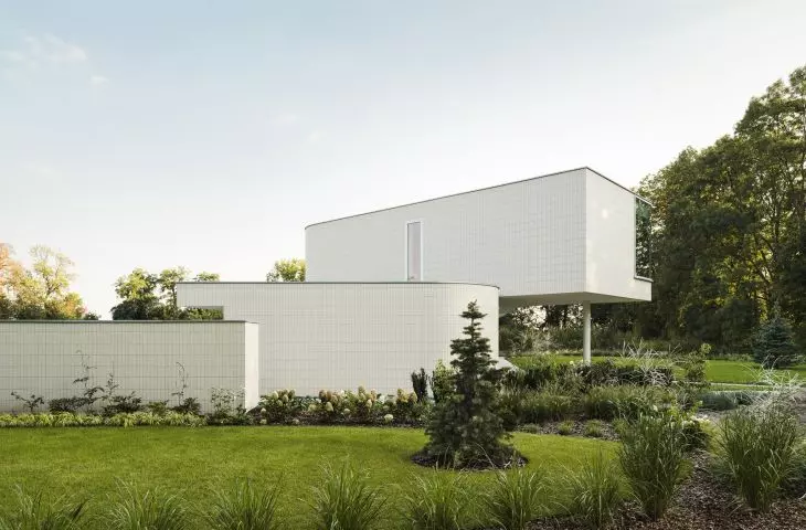 Dom SWOOSH house