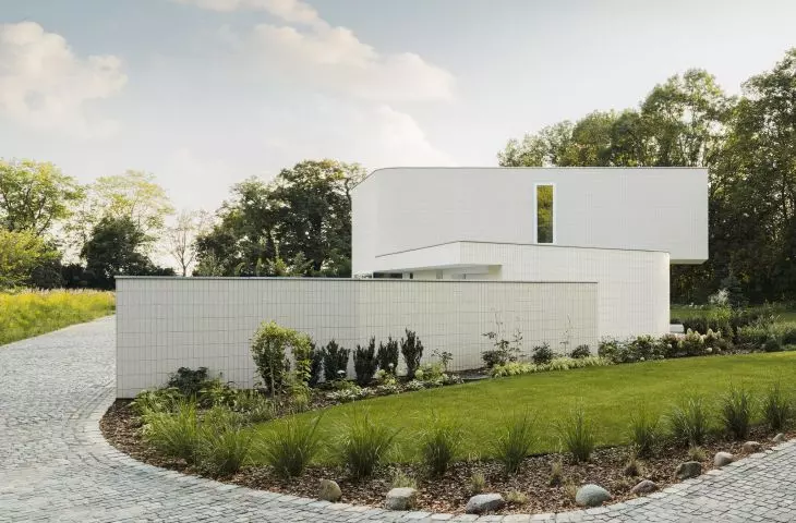 Dom SWOOSH house