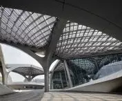 The main square of the Zhuhai Art Center forms a multi-level public space with a dynamic layout