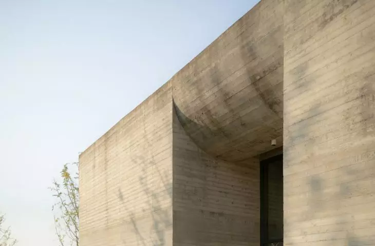 Ginkgo Gallery is enclosed on the south side and has curved roofs 