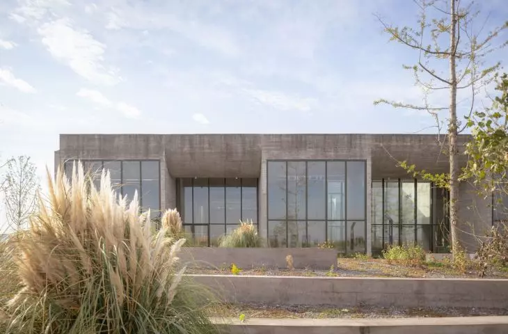 Surrounding landscape of Ginkgo Gallery is designed to host outdoor exhibitions