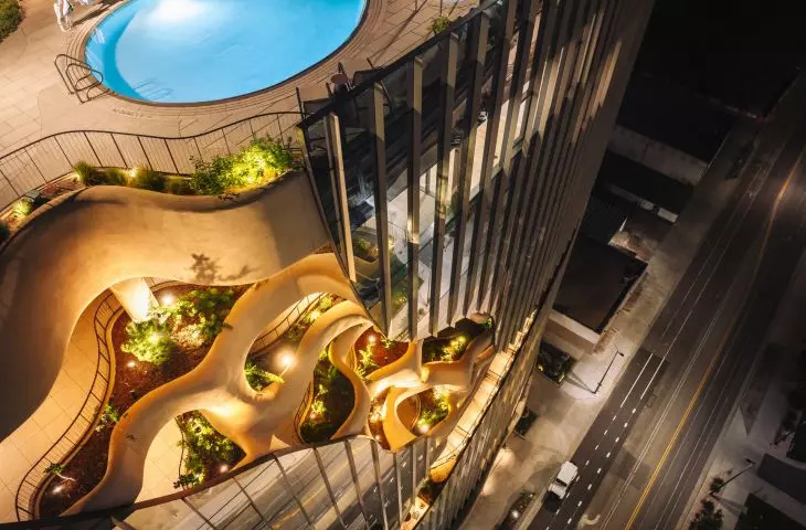 One River North - the skyscraper terrace houses a pool, spa and garden