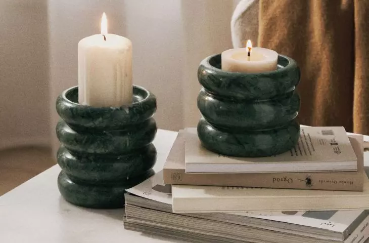 Marble candlesticks will be a perfect addition to your autumn arrangement