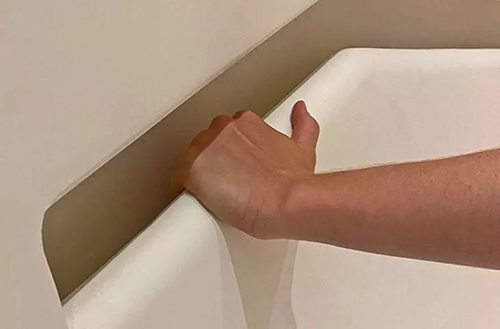 Stair handrails for all users at the Louis-Vuitton Foundation, Paris