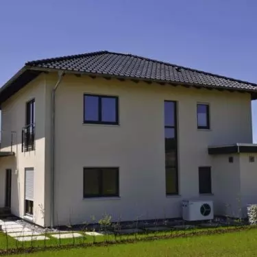 You can also use a heat pump to cool a building
