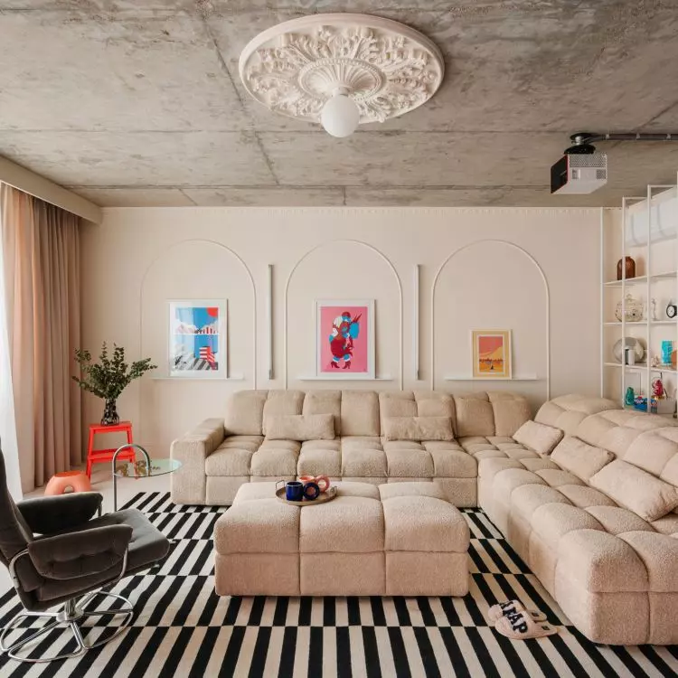 Memphis style apartment