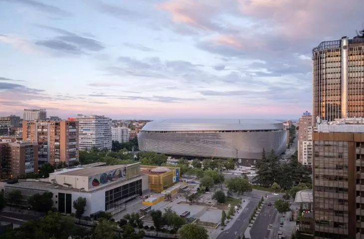 Santiago Bernabéu Stadium - bird's eye view 
