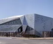 microbiological and chemical laboratory - the facades of the building consist of two layers 