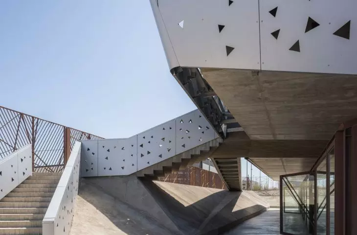 Laboratory in Alcalá de Guadaíra - the levels are connected to each other by a ramp