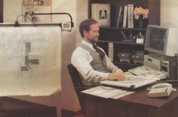 Mężczyzna używający AutoCad (1978)