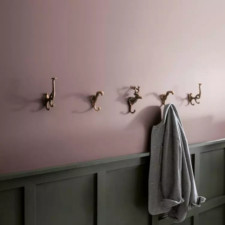 The muted green goes well with the cinnamon brown