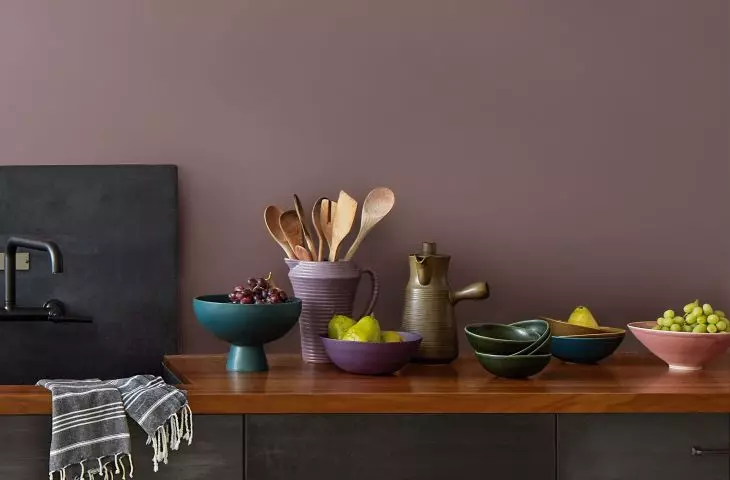 Cinnamon brown will work well, for example, on the wall above the kitchen countertop