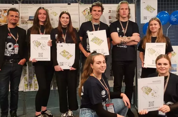 zespoł projektowy podczas Nocy Naukowców