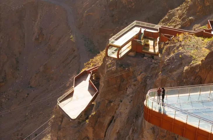 Viewing platform above the cliffs of the Grand Canyon of the Nujiang River - bird's eye view