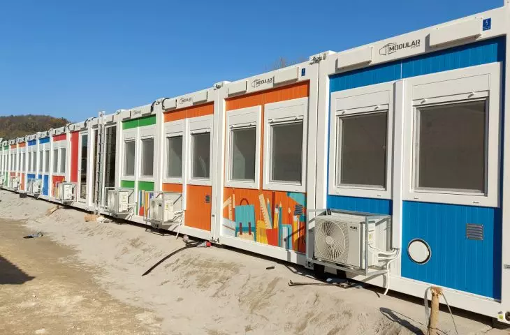 The school from containers in the village of Zelazno was built in 48 hours