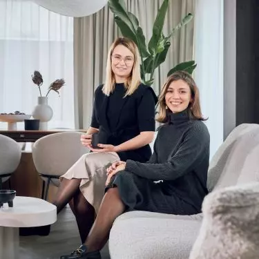 The authors of the project, architect Julita Bojańczyk of Deer Design Interior Design Studio and Anita Szymańska of Deer Wood carpentry studio.
