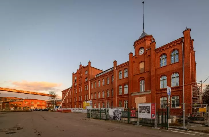 Management building - Imperial Shipyard Development