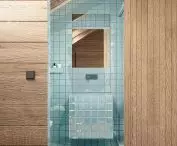 bathroom (barn)