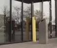 Inteligentny miejski dystrybutor płynu antybakteryjnego Enovio