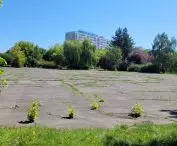 plac po plenerowej makiecie dzielnicy Rataje zlikwidowanej na poczatku lat 90. XX w.