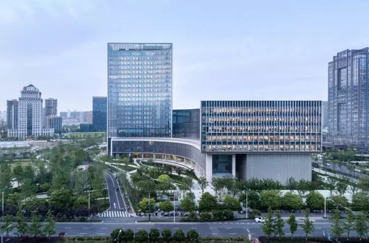 Uniview headquarters in Hangzhou - view of south elevation 