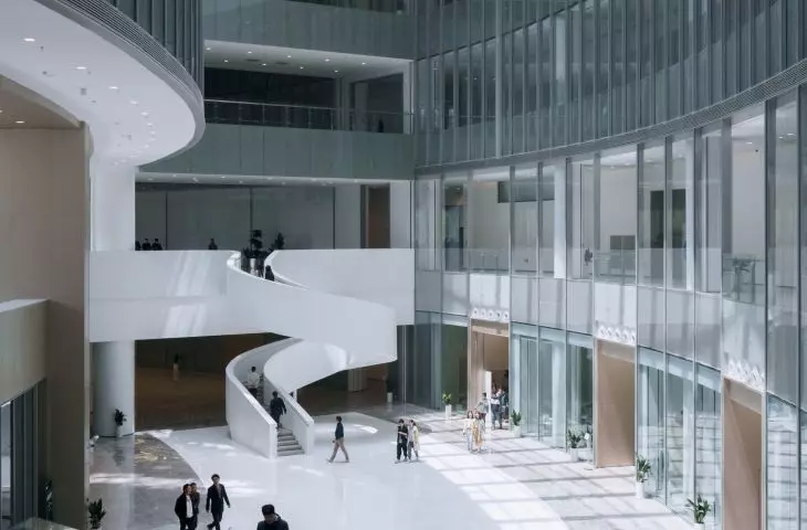 Uniview headquarters in Hangzhou - lobby and common atrium 