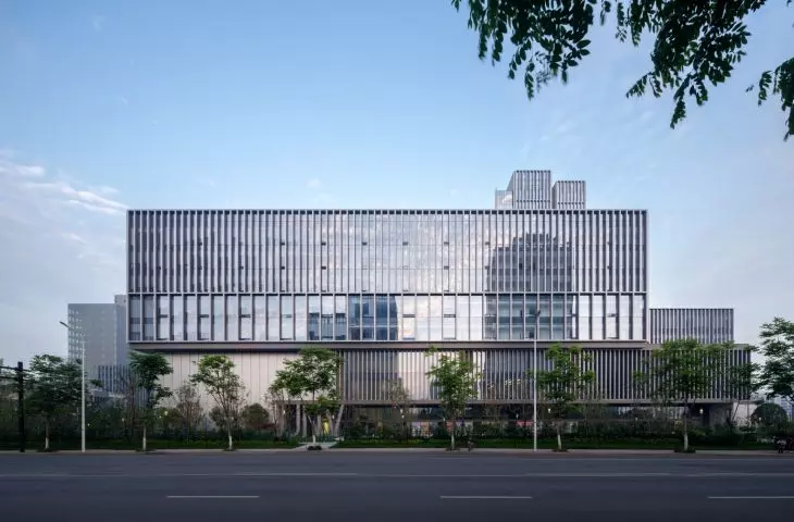 Uniview headquarters in Hangzhou - east elevation 
