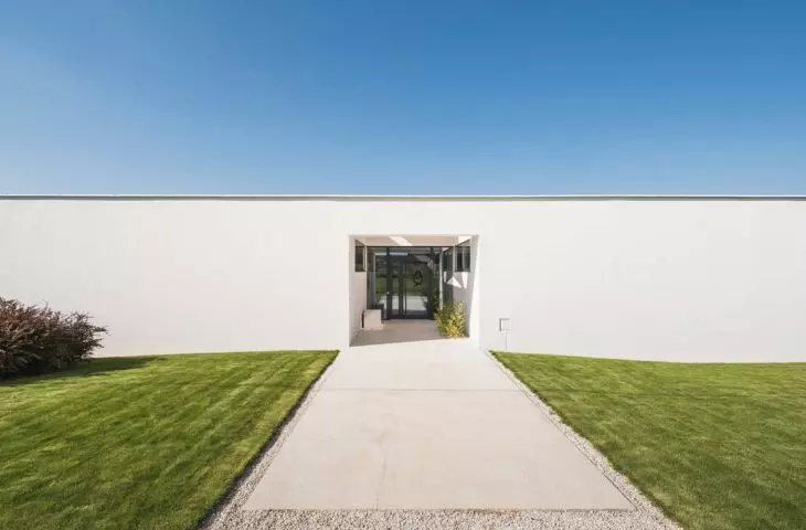 Quiet House