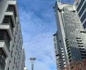 Po prawej: wieże Sea Towers