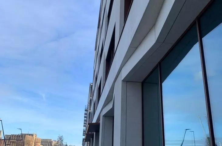 The facade of the office building, the first floors have been developed into commercial premises