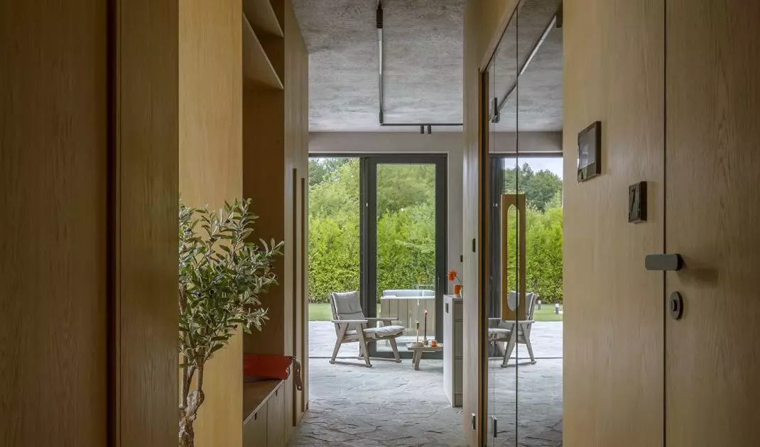 The floor was made of hand-slate quartzite