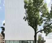 Stasys Museum in Panevėžys (Lithuanian: Panevėžys) - glazing on the first floor of the building adds lightness and openness to the façade