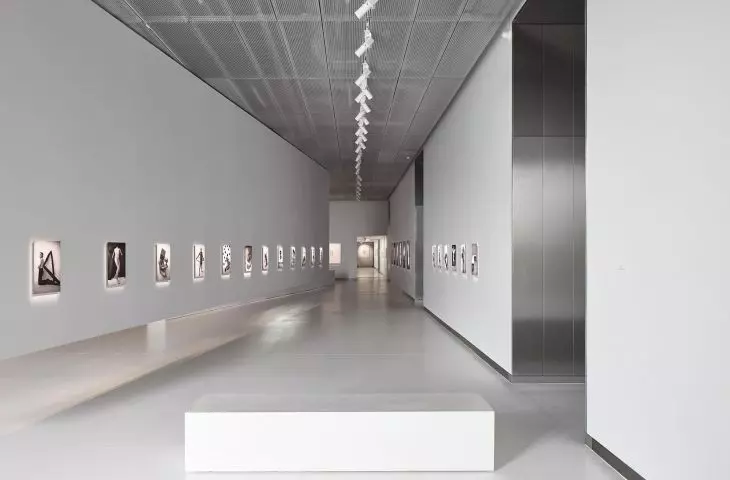 Muzeum Stasysa w Poniewieżu (lit. Panevėžys) — wnętrze muzeum obejmuje sale wystawowe rozmieszczone na dwóch piętrach