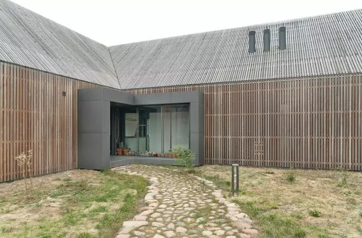 Modern barn
