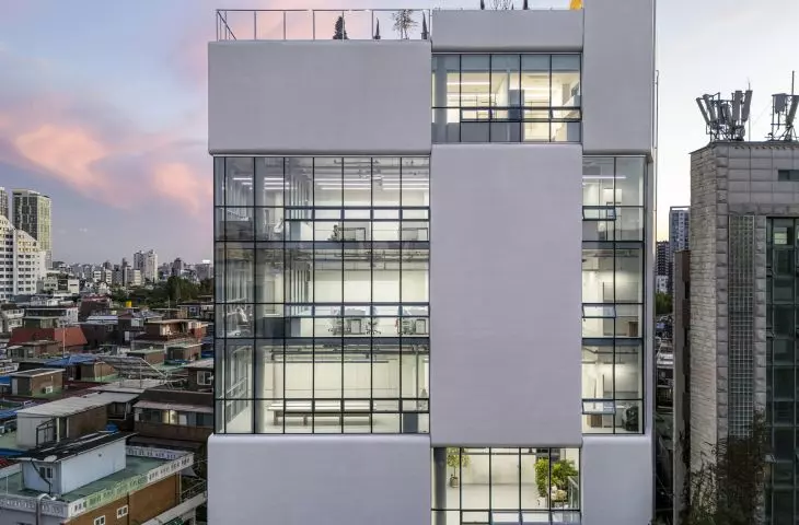 Urban Lining building in Gangdong district - facade view
