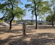 rzeźba/pomnik Wiedźmy, Poznań, park w Starym Korycie Warty, 09.2024
