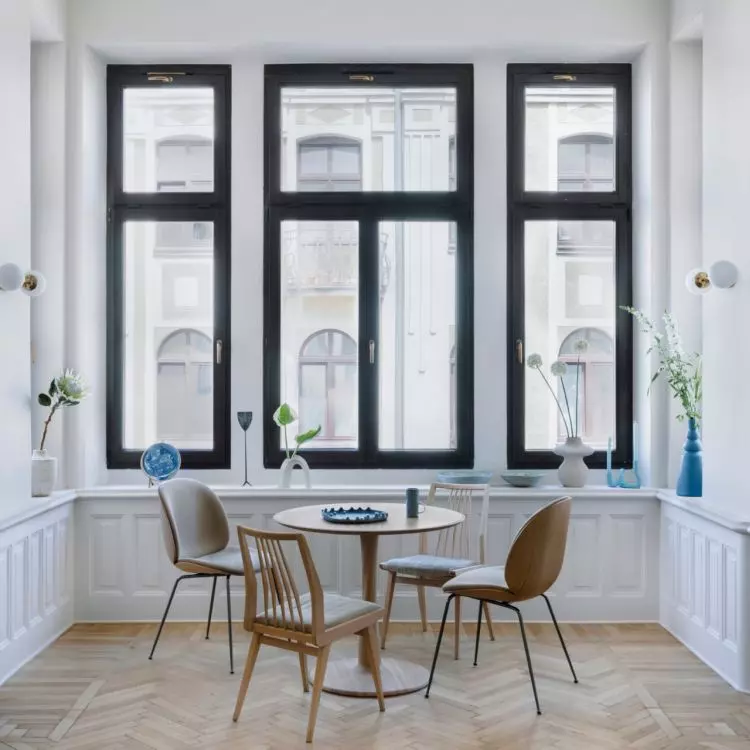 Large windows make the apartments in the building perfectly illuminated