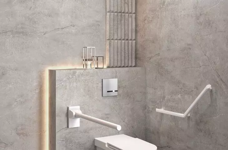 Biała poręcz kątowa Be-Line® DELABIE 135° - Biała poręcz uchylna Be-Line® bez podpory