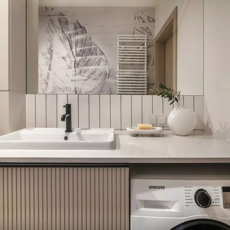 Under the countertop there was space for a washing machine